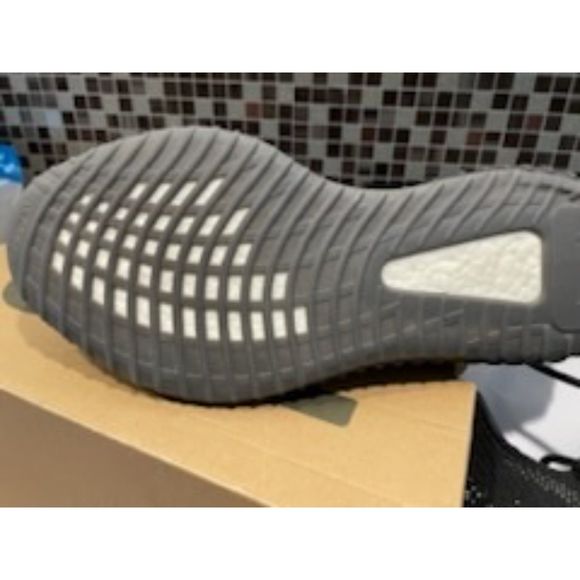Yezzy Boost 350 V2 Oreo Brand new